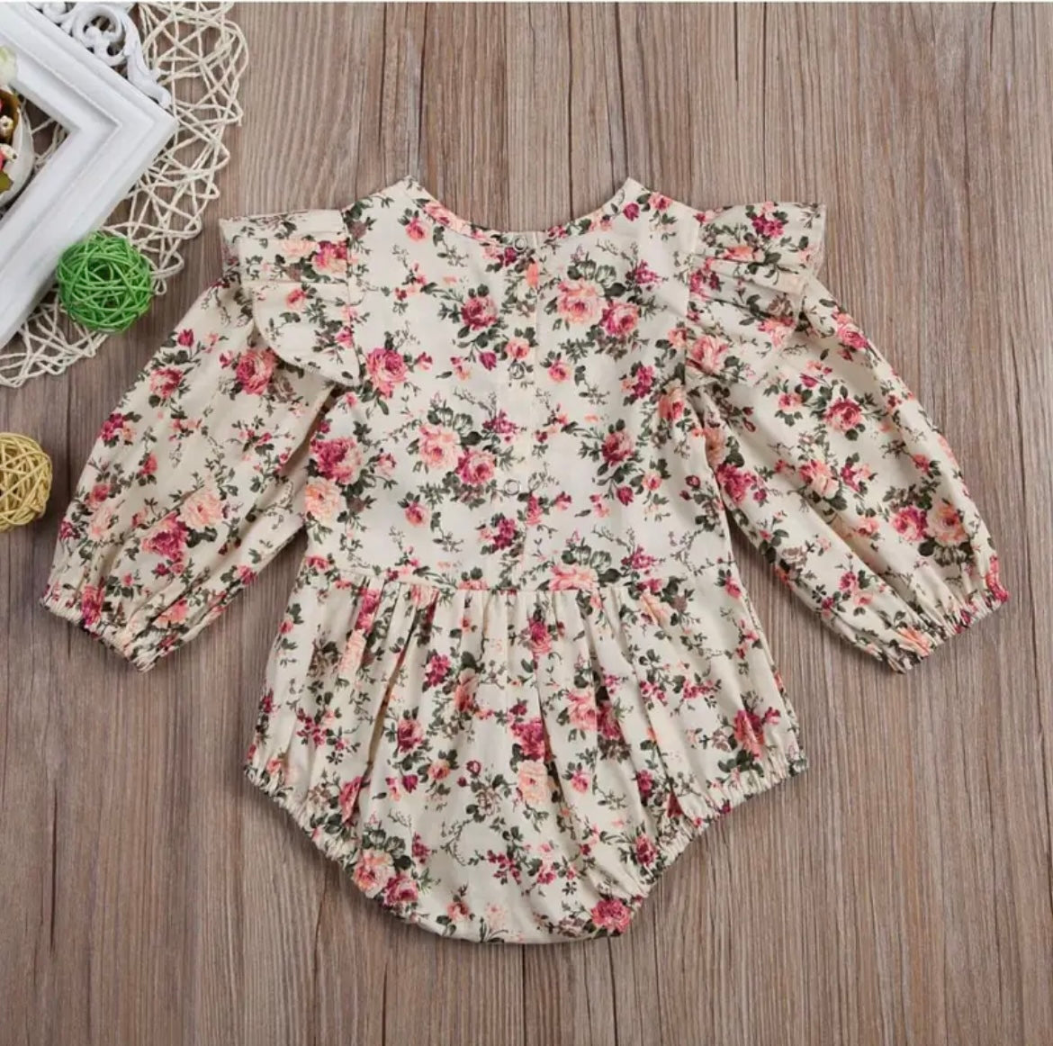 Floral Ruffle Collar Baby Girl Romper 9-12 mo