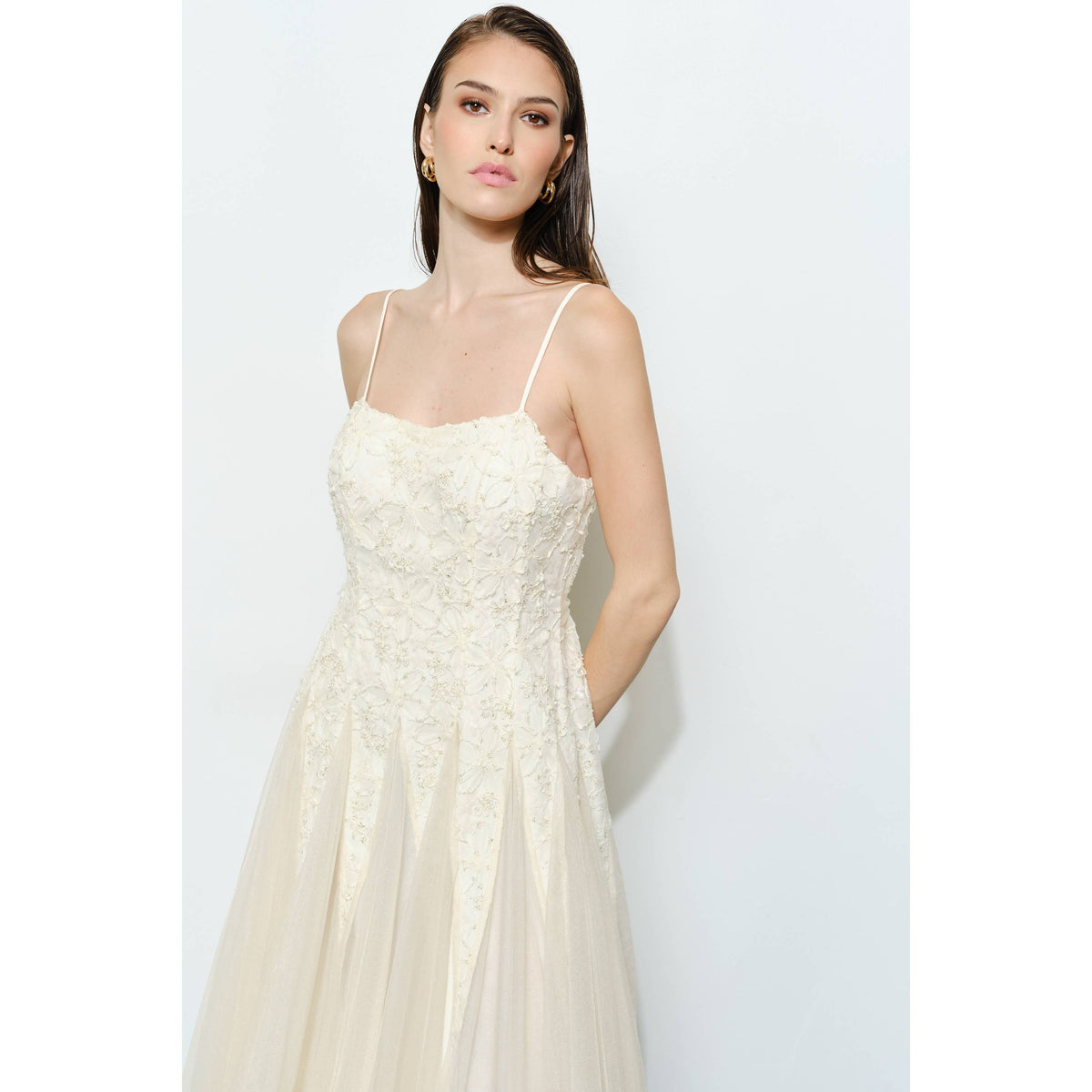 INA romantic lace chiffon sleeveless midi dress with delicate lace details and flowing chiffon fabric, perfect for elegant occasions.