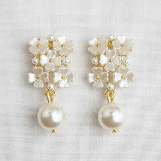 Floral Pearl Drop Earrings with Vintage Charm - Flower Pearl Earrings - essecoco