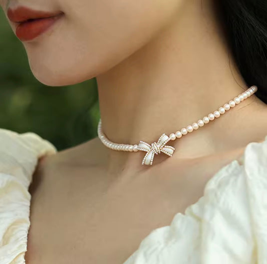 Romantic Pearl Bowknot Necklace