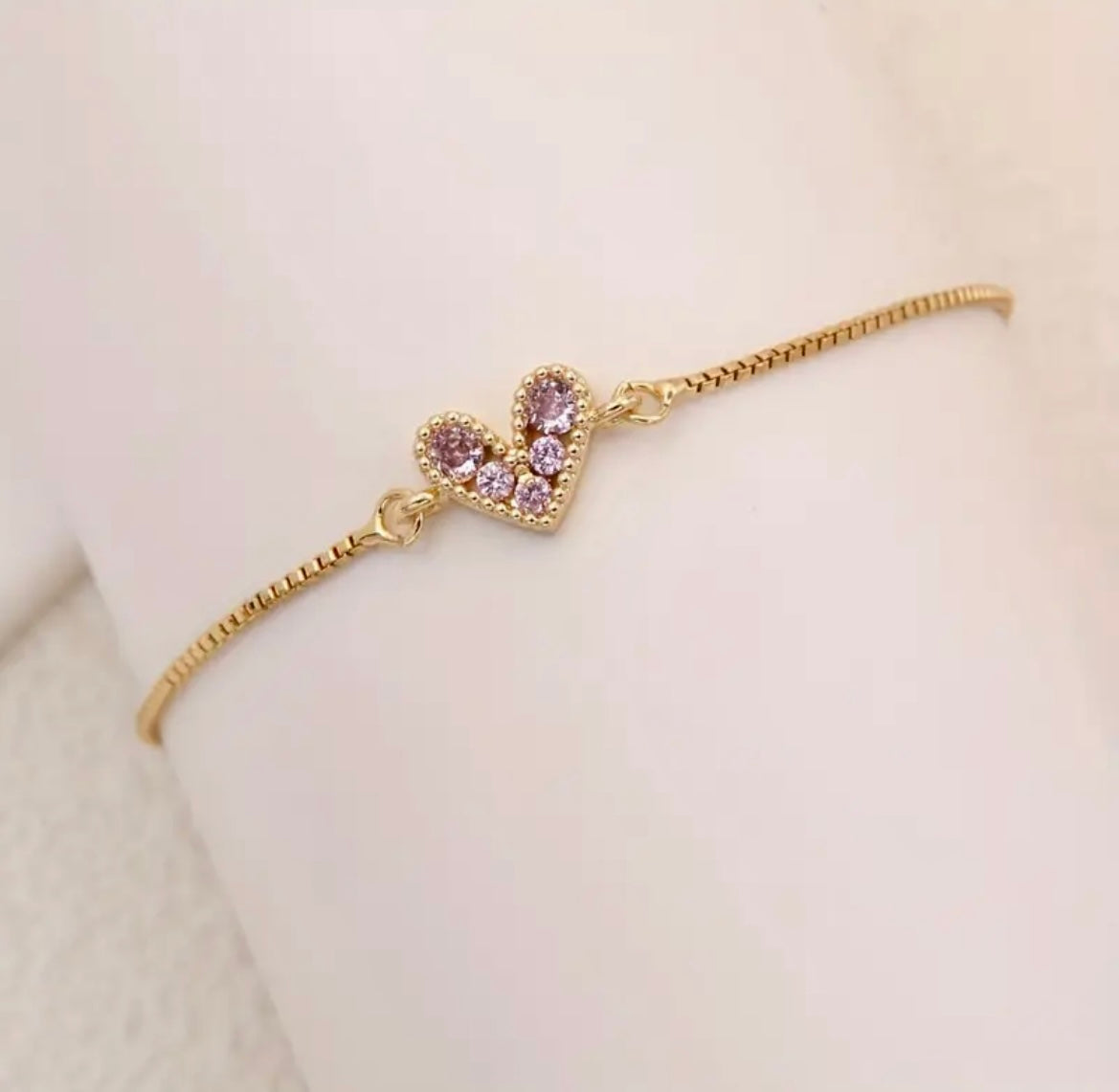 Minimalist And Colorful Zircon Heart Shaped Charm Bracelet -  - essecoco